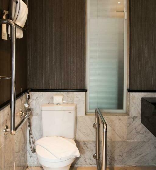 Deluxe Zimmer, Estadia