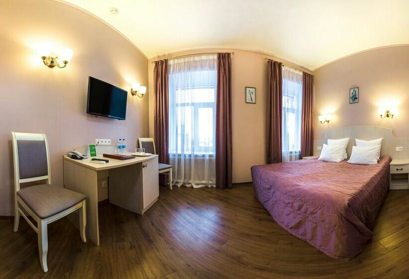 חדר סופריור, Gogol House