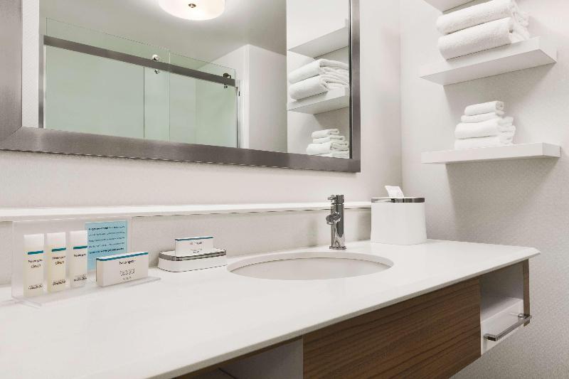 غرفة قياسية سرير كينج, Hampton Inn Turlock