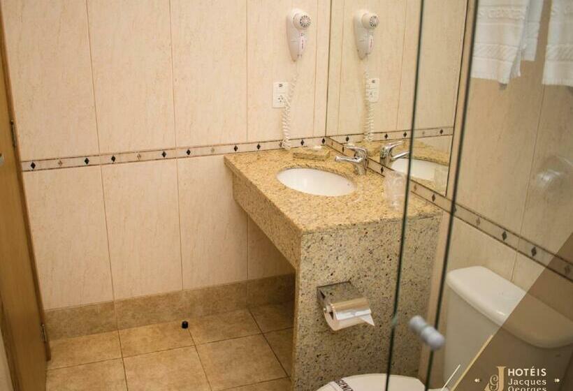 デラックスルーム, Jacques Georges Business