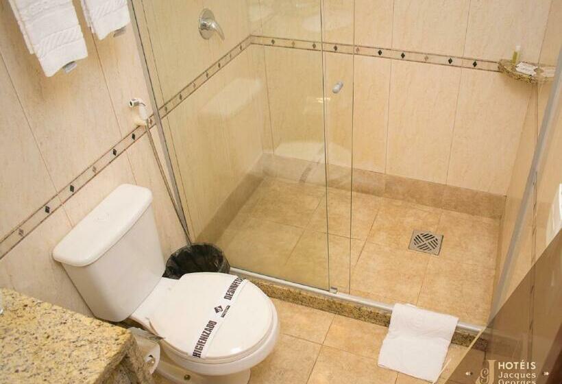 デラックスルーム, Jacques Georges Business