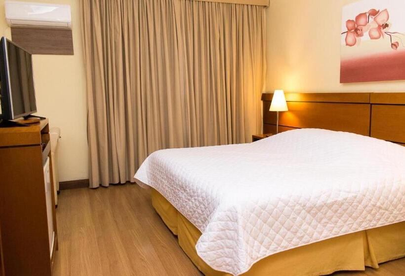 デラックスルーム, Jacques Georges Business