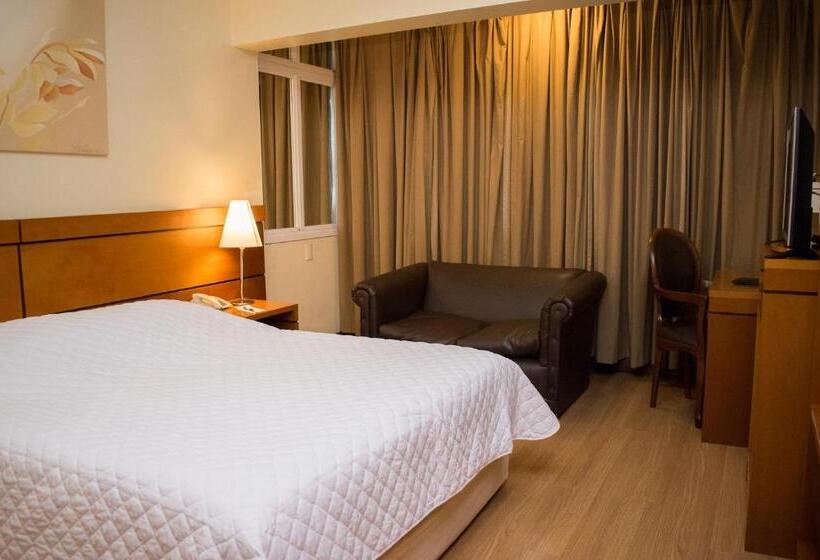 デラックスルーム, Jacques Georges Business