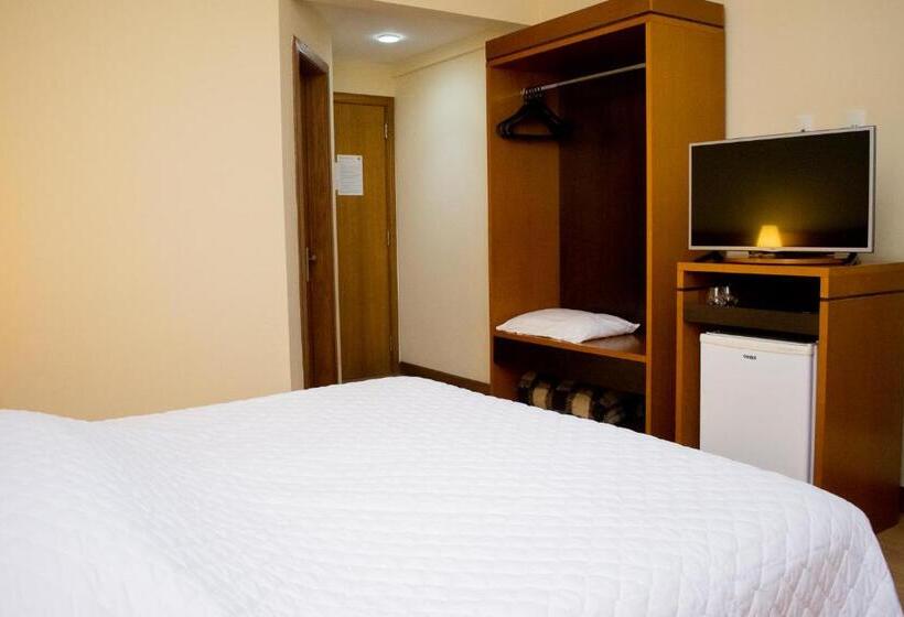 デラックスルーム, Jacques Georges Business