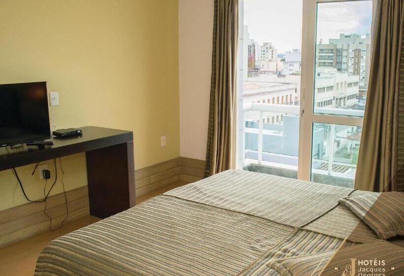 デラックススイート, Jacques Georges Business