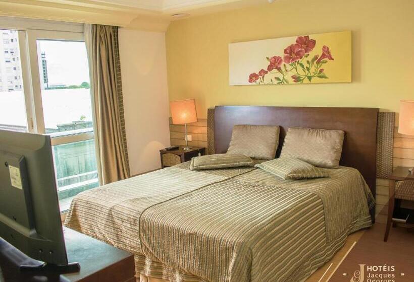 デラックススイート, Jacques Georges Business