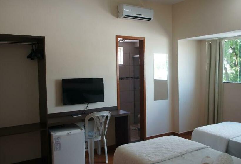 StandaardKamer, Pinheiros