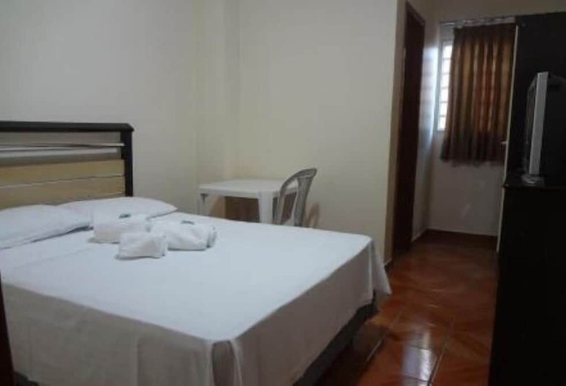 StandaardKamer, Pinheiros