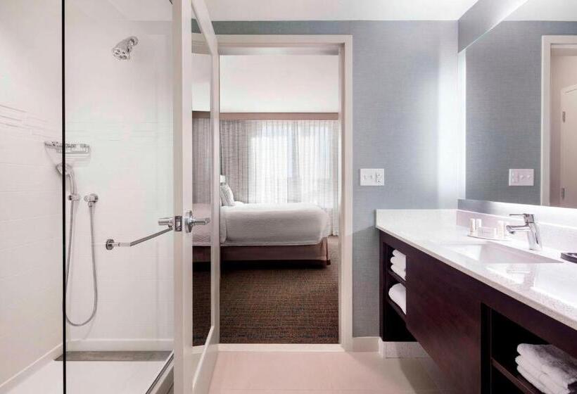 מיטת קינג בסוויטה, Residence Inn By Marriott Boston Watertown