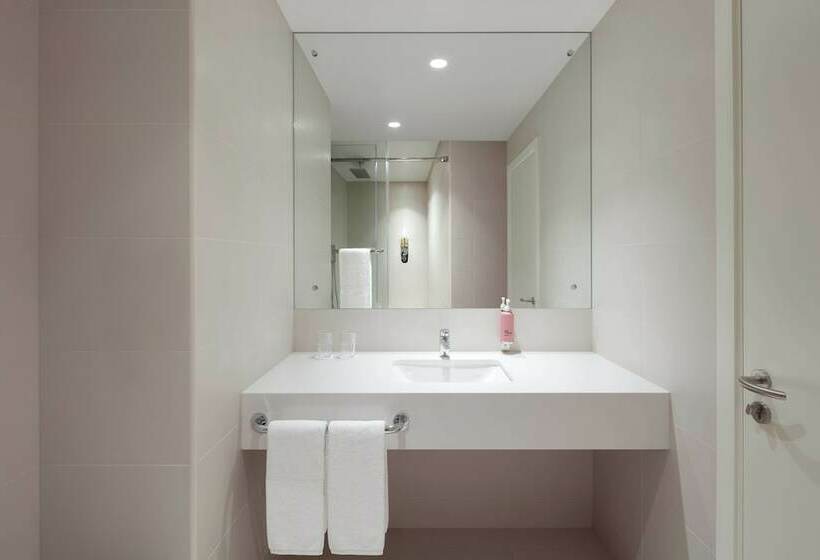 اتاق استاندارد, Rove Downtown