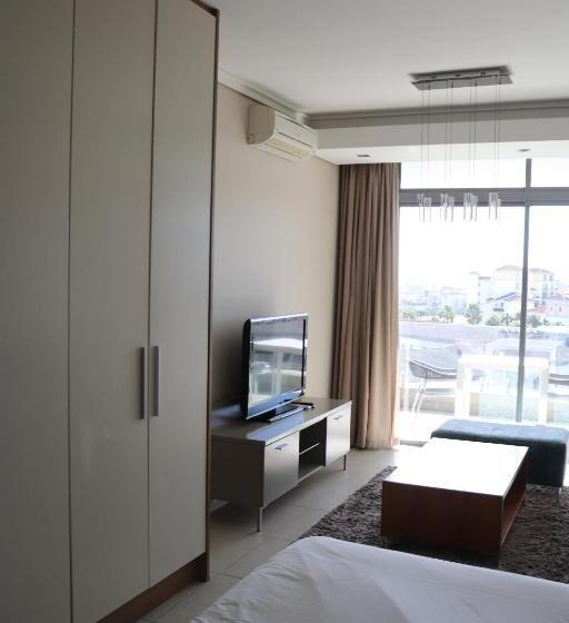 Студия Deluxe, The Residences At Crystal Towers