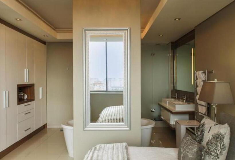 آپارتمان لوکس 2 خوابه, The Residences At Crystal Towers