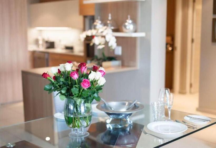 آپارتمان لوکس 2 خوابه, The Residences At Crystal Towers