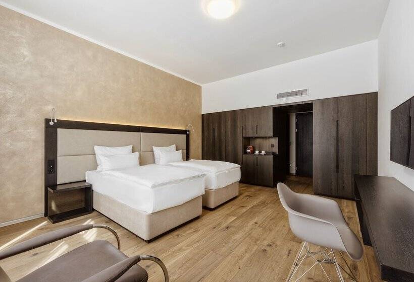 スタンダードルーム, Theresian