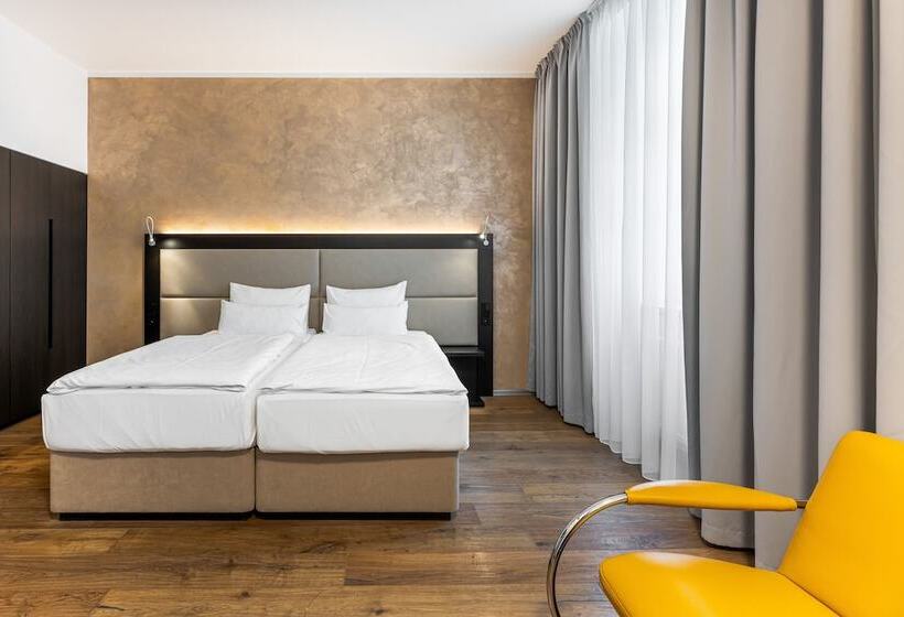 エコノミールーム, Theresian