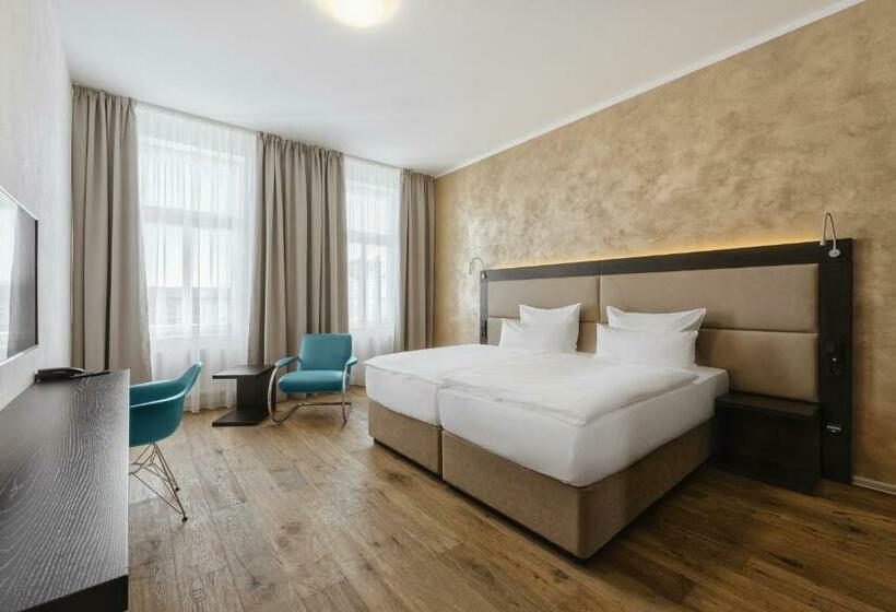 スタンダードルーム, Theresian