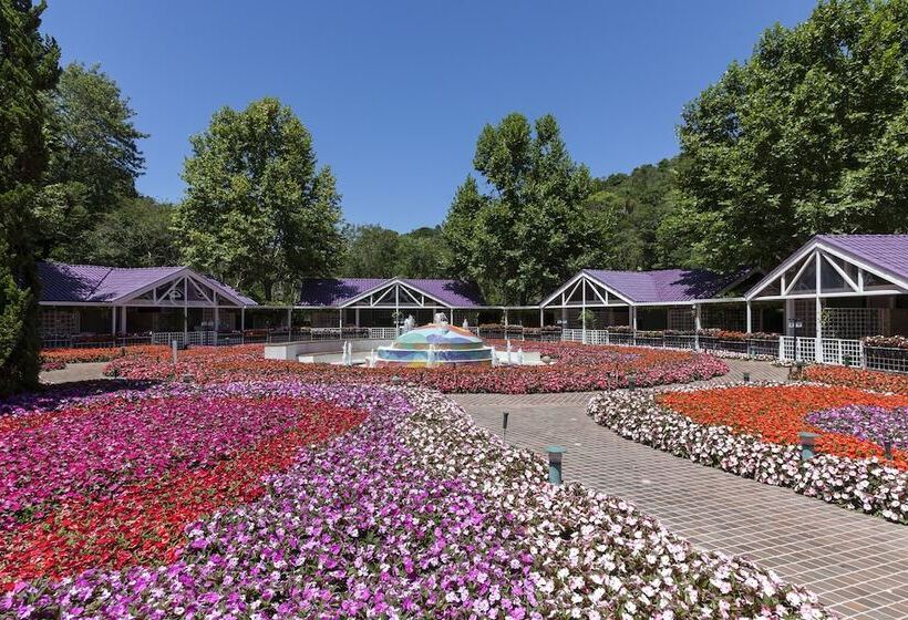 샬레, Unique Garden