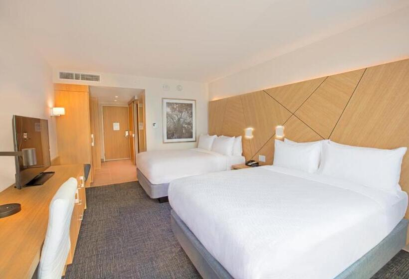 带观景的高级间, Novotel Miami Brickell