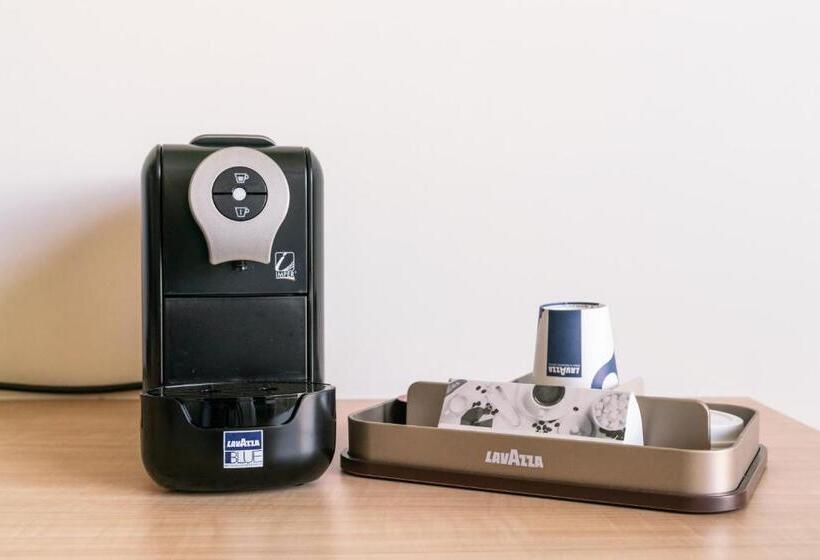 带双人大床的行政管理套房, Novotel Miami Brickell