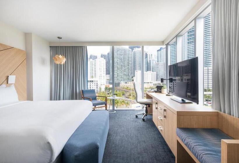 带双人大床的行政管理套房, Novotel Miami Brickell