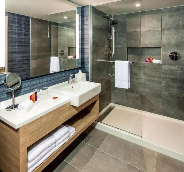 带大床的高级房间, Novotel Miami Brickell