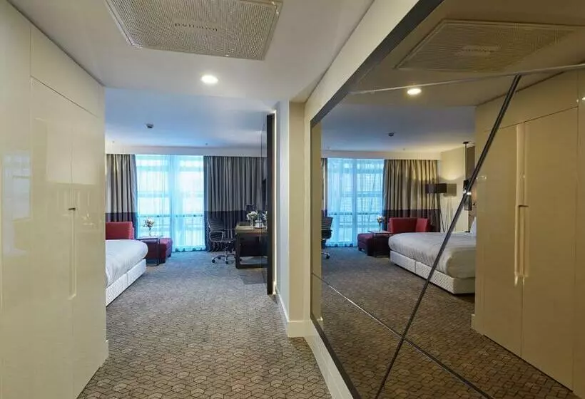 キングサイズベッド、シティビューデラックスルーム, Pullman Istanbul Hotel & Convention Center