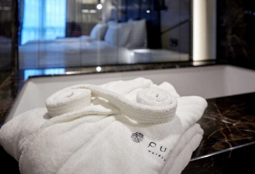 Pokój Executive, Pullman Istanbul Hotel & Convention Center