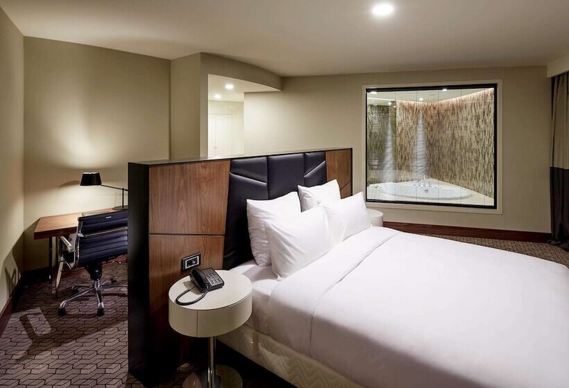 Suite Executive, Pullman Istanbul Hotel & Convention Center