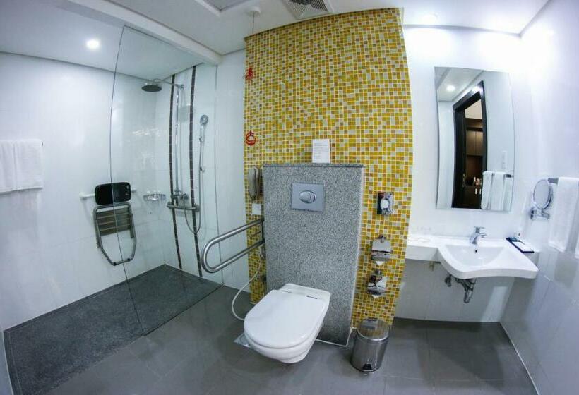 اتاق سوپریور برای معلولان, Ramada Hotel And Suites Amwaj Islands