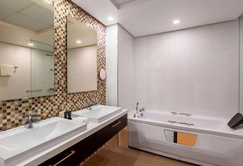 آپارتمان 1 خوابه, Ramada Hotel And Suites Amwaj Islands