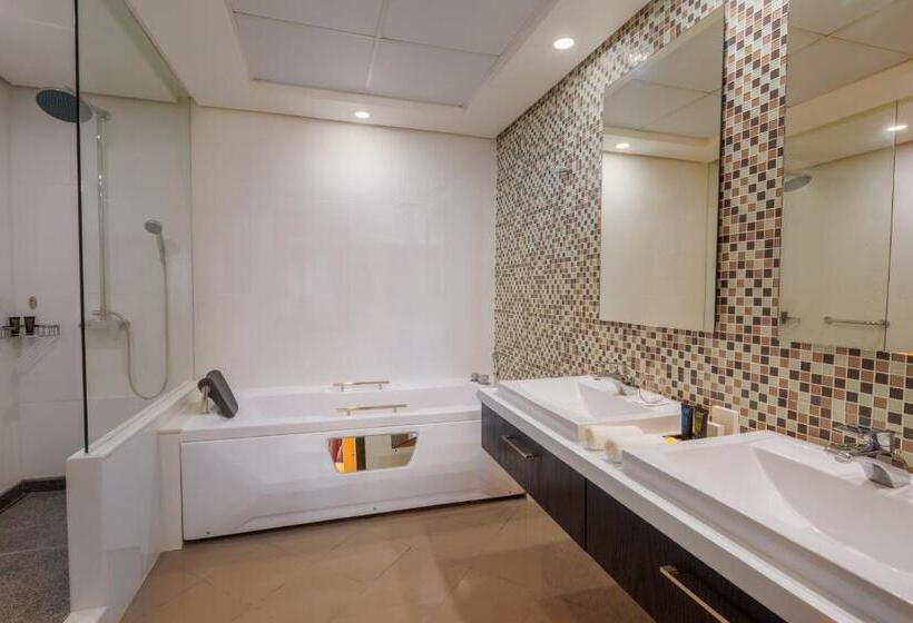 2 Bedroom Premium Apartment, Ramada Hotel And Suites Amwaj Islands