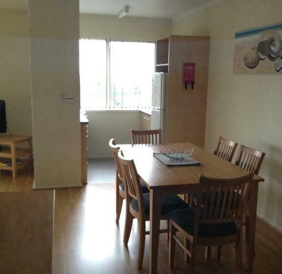 Апартаменты 2 Спальни, Waterview Holiday Apartments