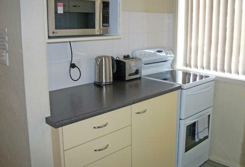 Апартаменты 2 Спальни, Waterview Holiday Apartments