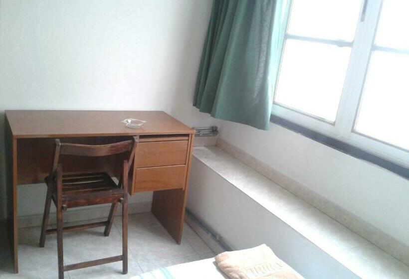 スタンダードルーム, Falow