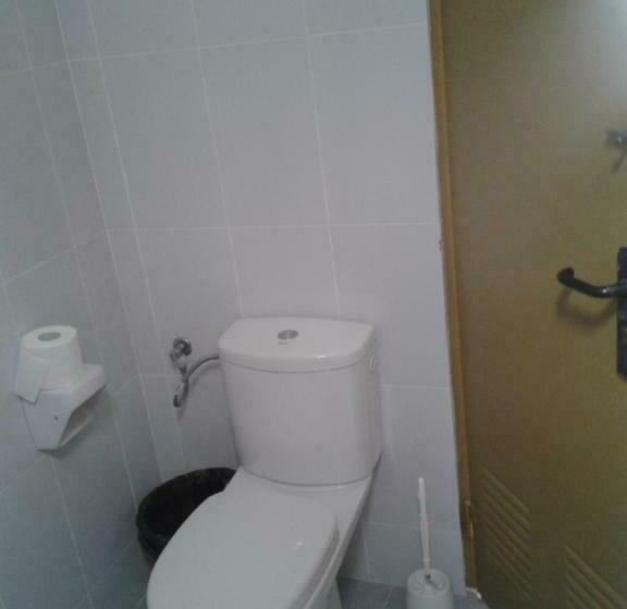 スタンダードシングルルーム, Falow