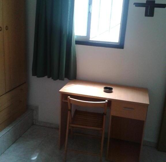 スタンダードルーム, Falow