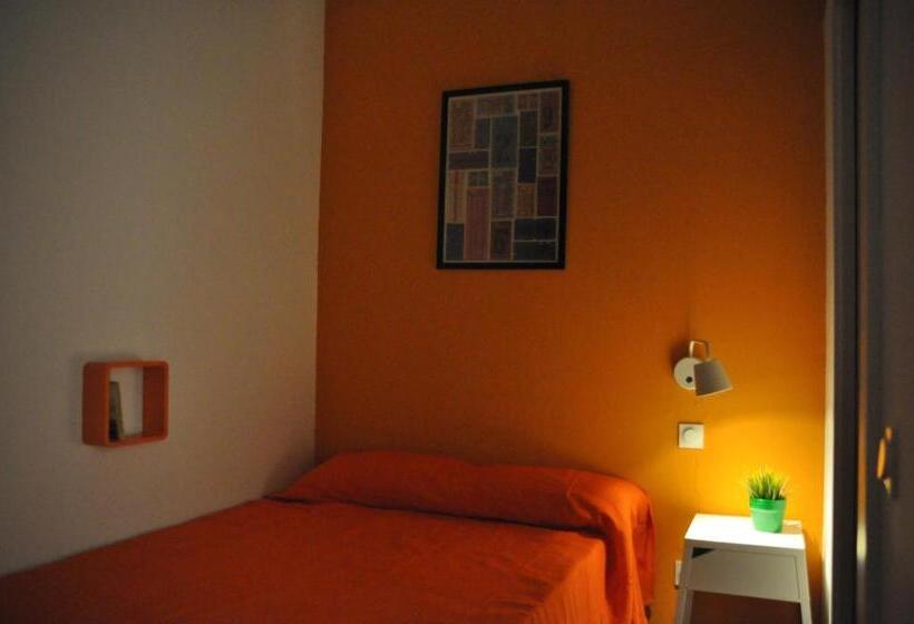 スーペリアールーム, Falow