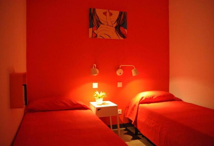 スーペリアールーム, Falow