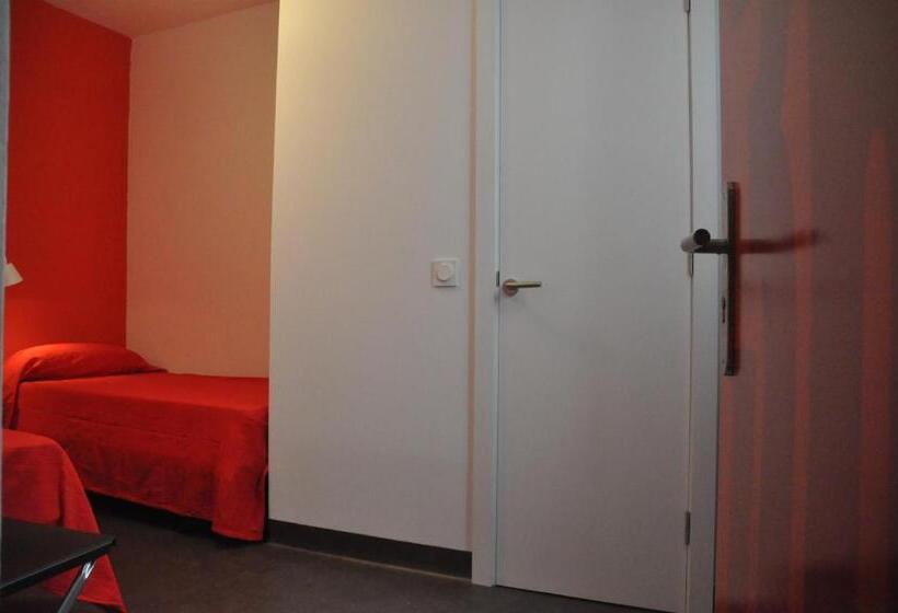 スーペリアールーム, Falow