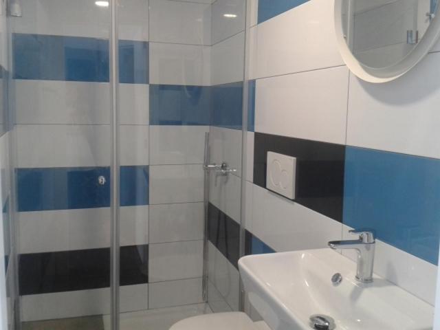 スーペリアールーム, Falow