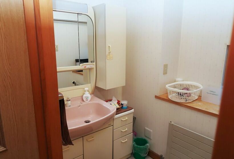 标准三人间共用浴室, Otaru Ekimae Guest House Ito   Hostel