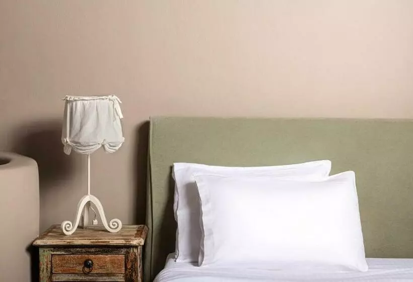سوییت خانوادگی, Ifeel Athens