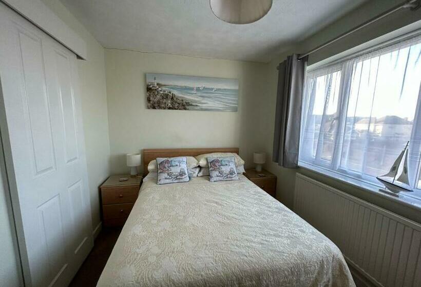 スタンダードルーム, Leeward House B&b