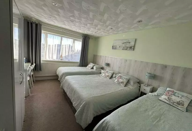 Perhehuone, Leeward House B&b
