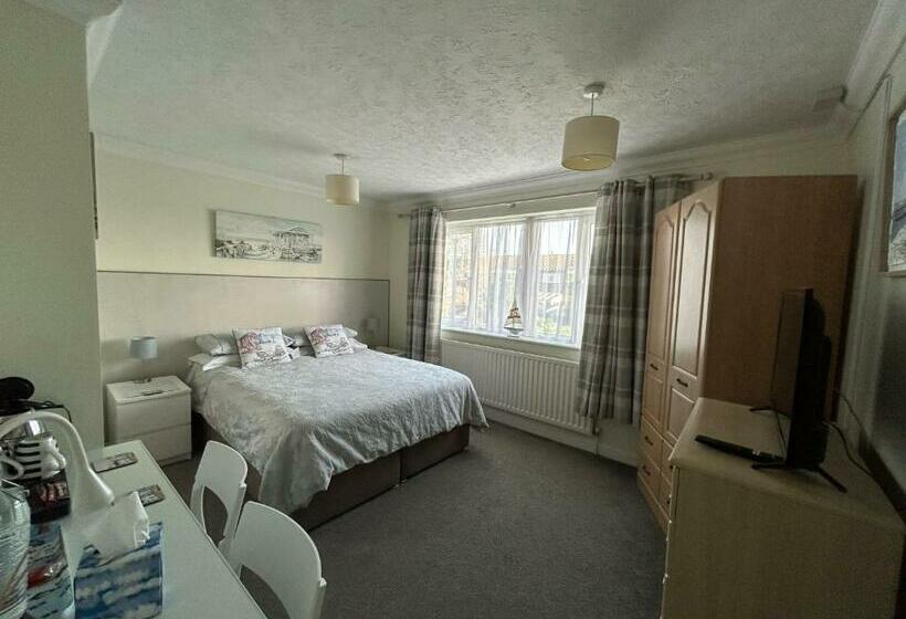 キングサイズベッドのスタンダードルーム, Leeward House B&b