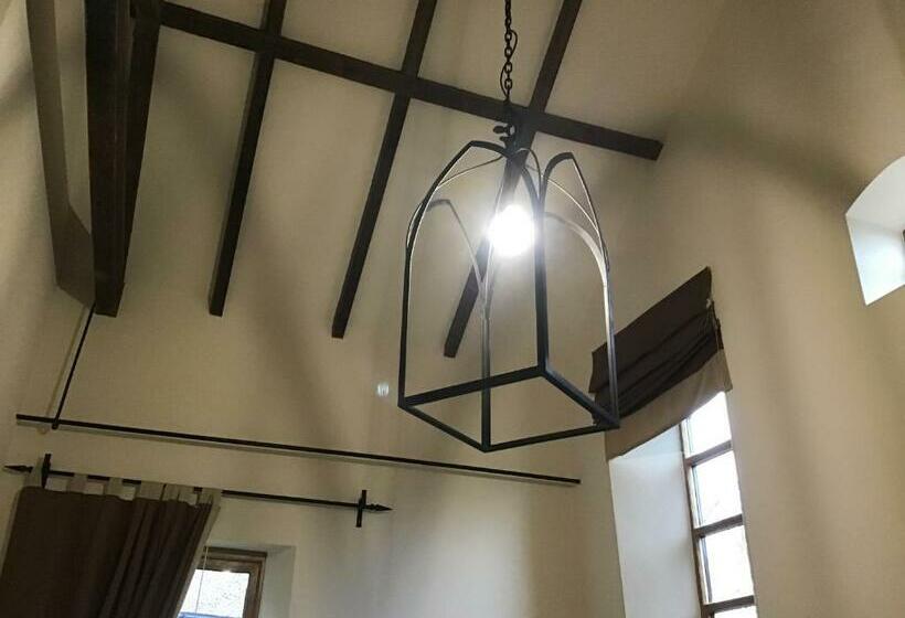 디럭스 스위트 킹 침대, Old Chapel Forge