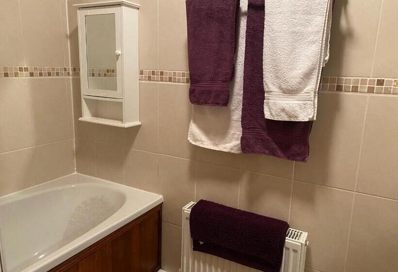 디럭스 스위트 킹 침대, Old Chapel Forge