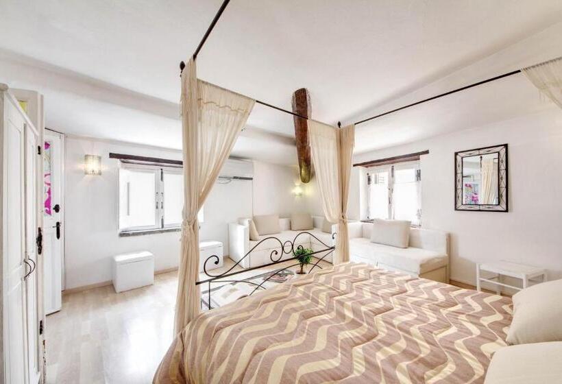 1 Bedroom Penthouse Apartment, Casawally