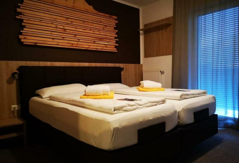 Comfort room with terrace, Fairhotel Hochfilzen B&b