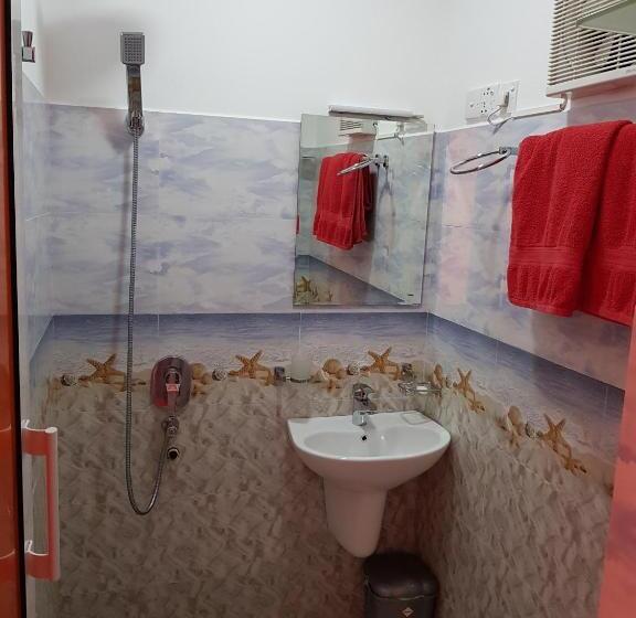 اتاق لوکس با بالکن, Thambili Island @ Stubbs